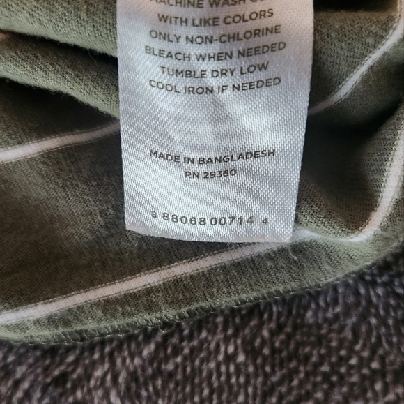 Olive green crop top - Picture 3 of 3